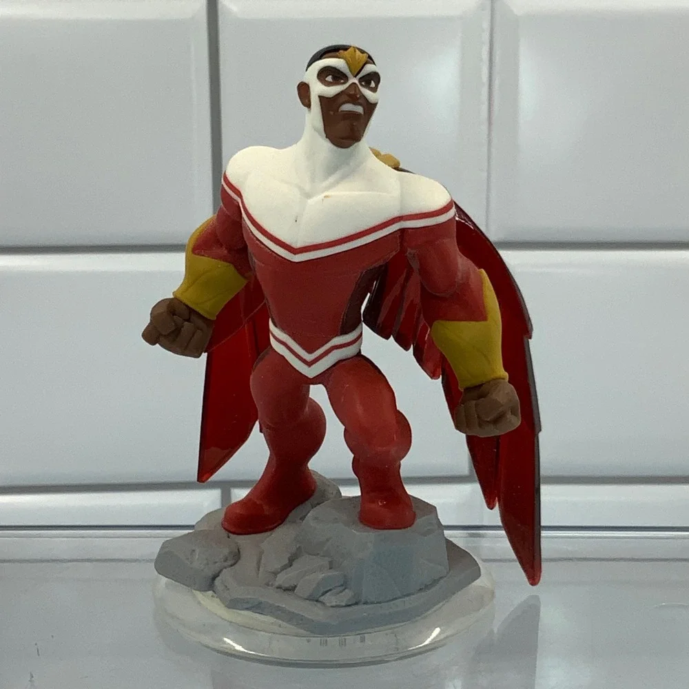 Disney Falcon Marvel Super Heroes Infinity 2.0 Interactive Figure